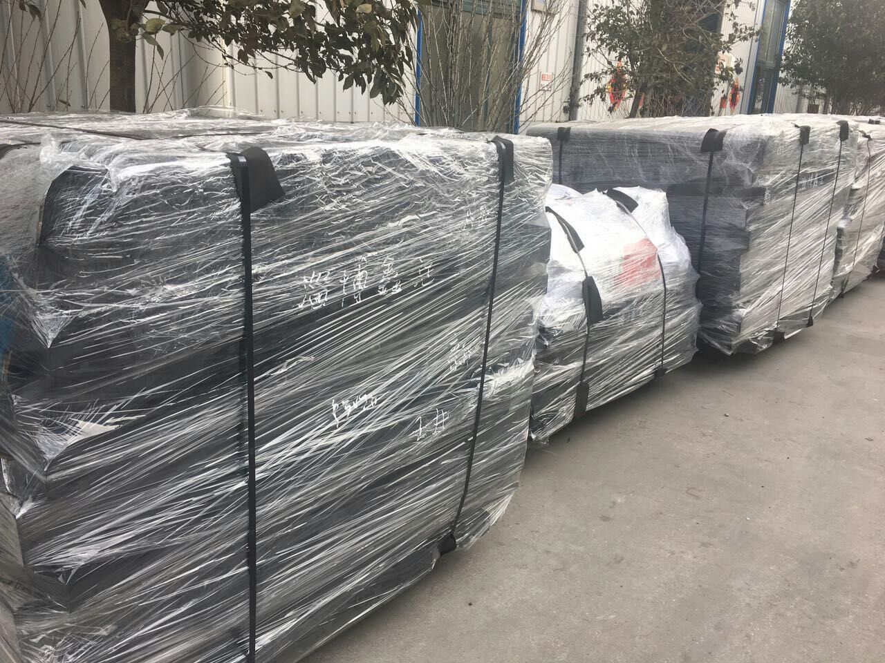高耐磨橡膠襯板
