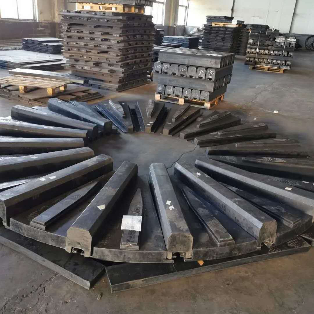 球磨機(jī)橡膠襯板