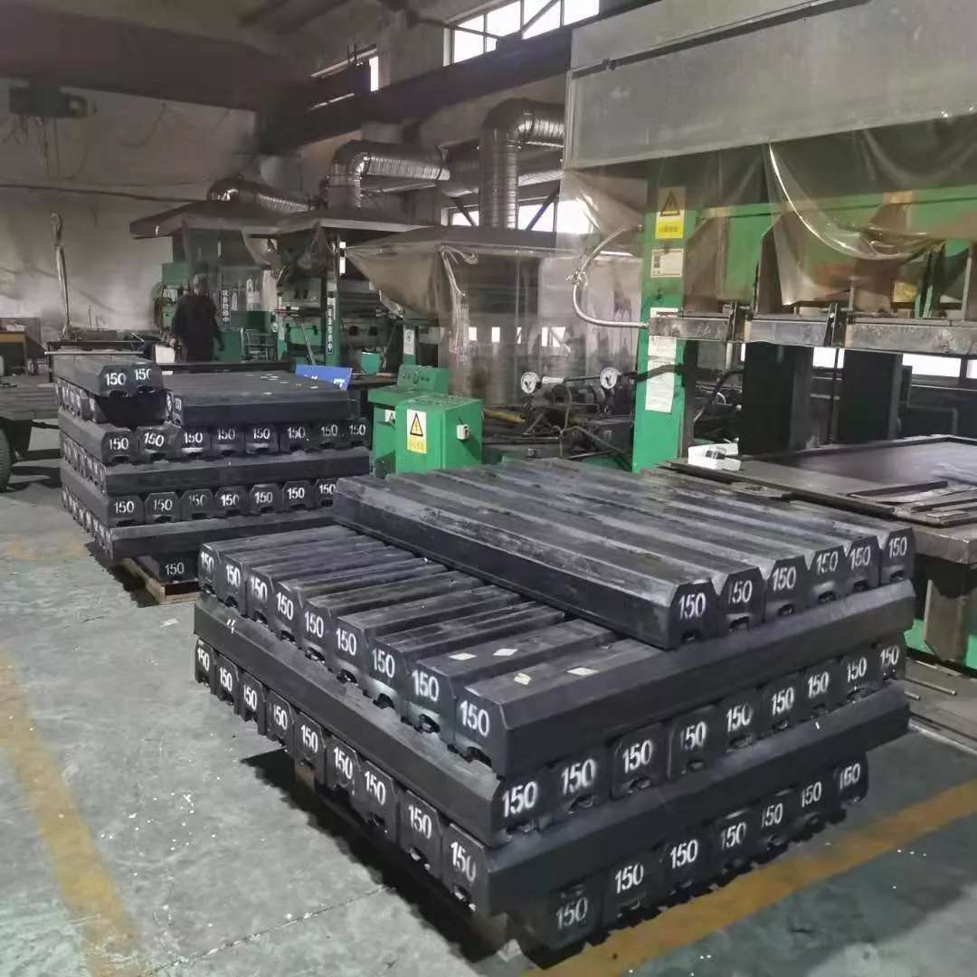 自磨機(jī)橡膠襯板